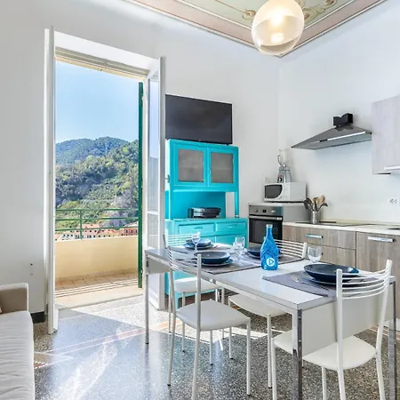 Apartment Hostdomus - Casa Ester