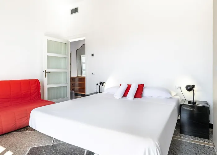 Appartement Hostdomus - Casa Ester *